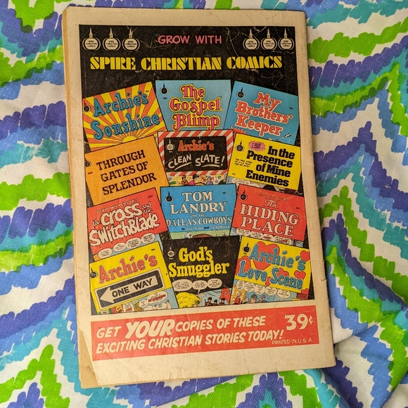 "The Hiding Place" Spire Christian Comics - Picture 4 of 4